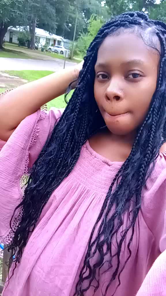 @Queshia