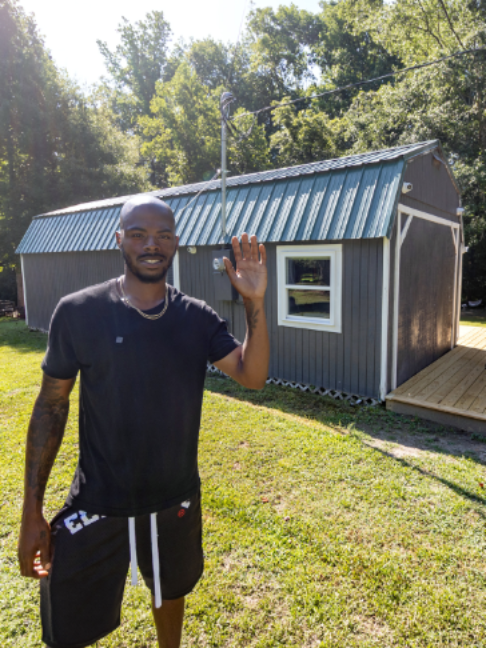 @Tiny House Giant Journey