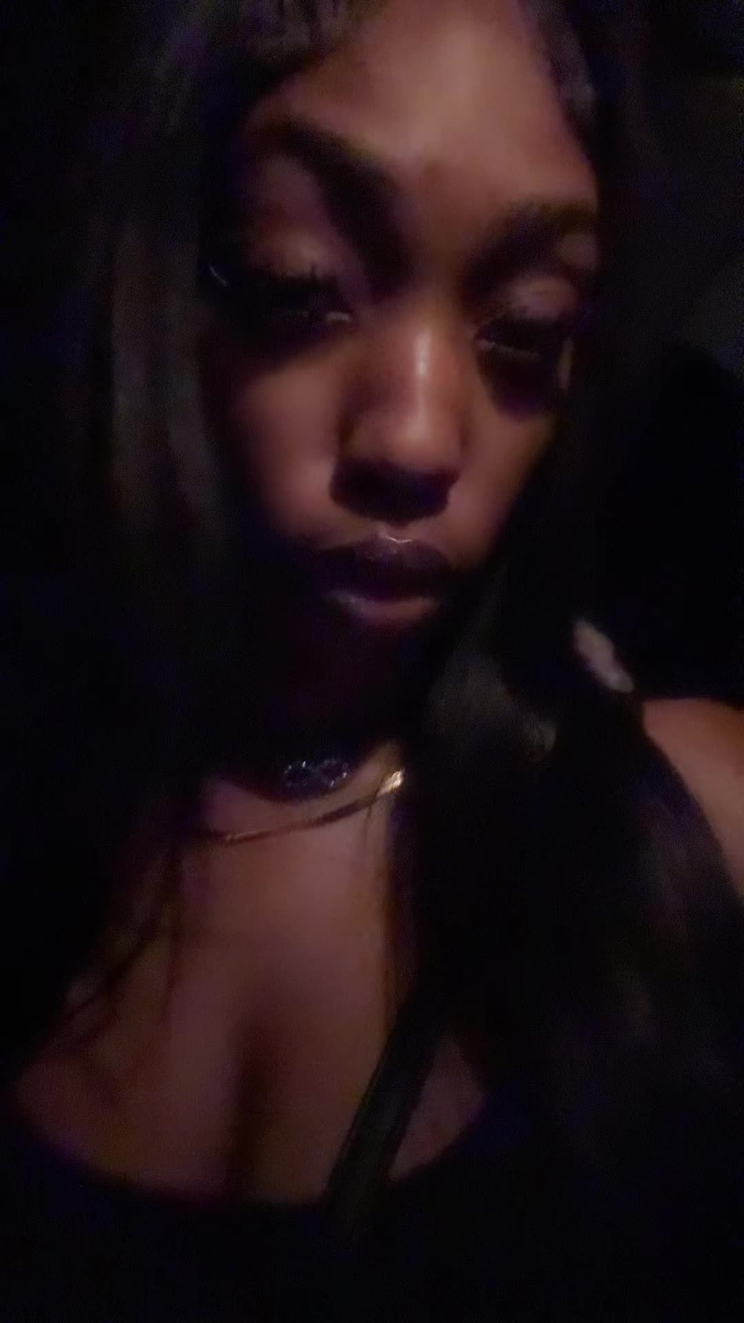 @momolashaa