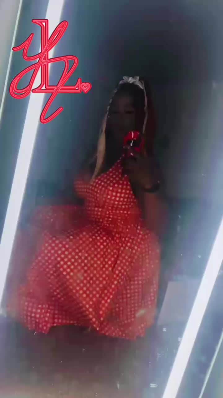 @ItsThaVillainess