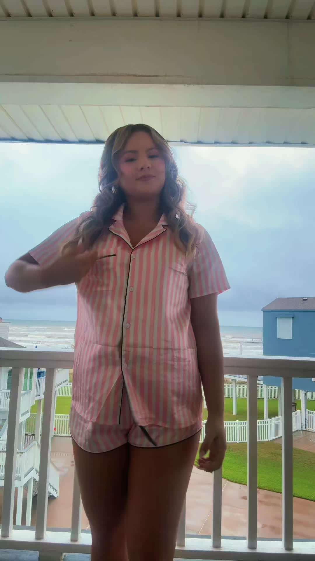 @isabella