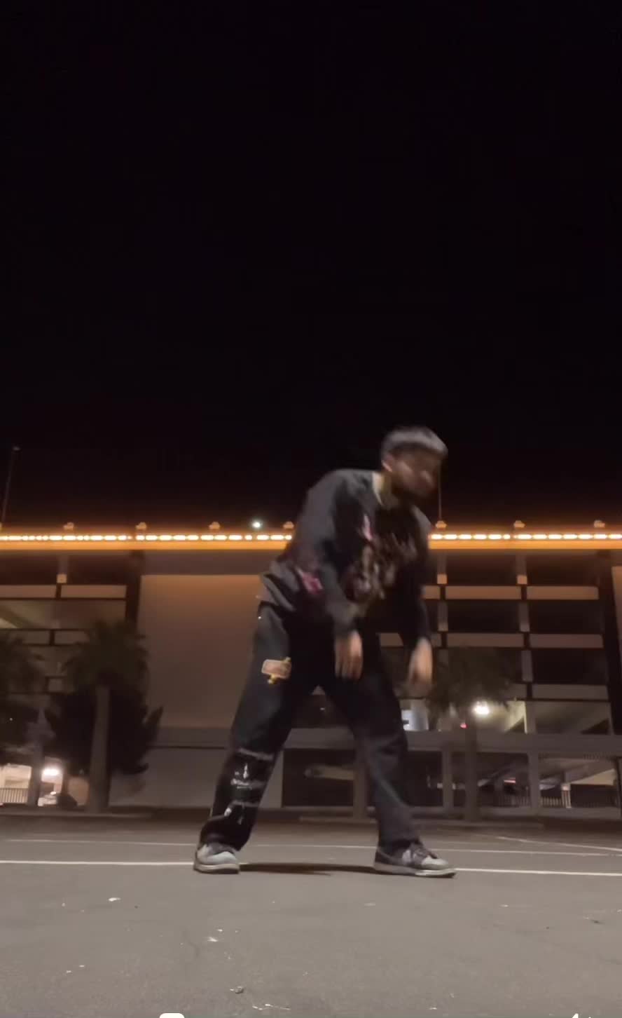 @isaac_dances