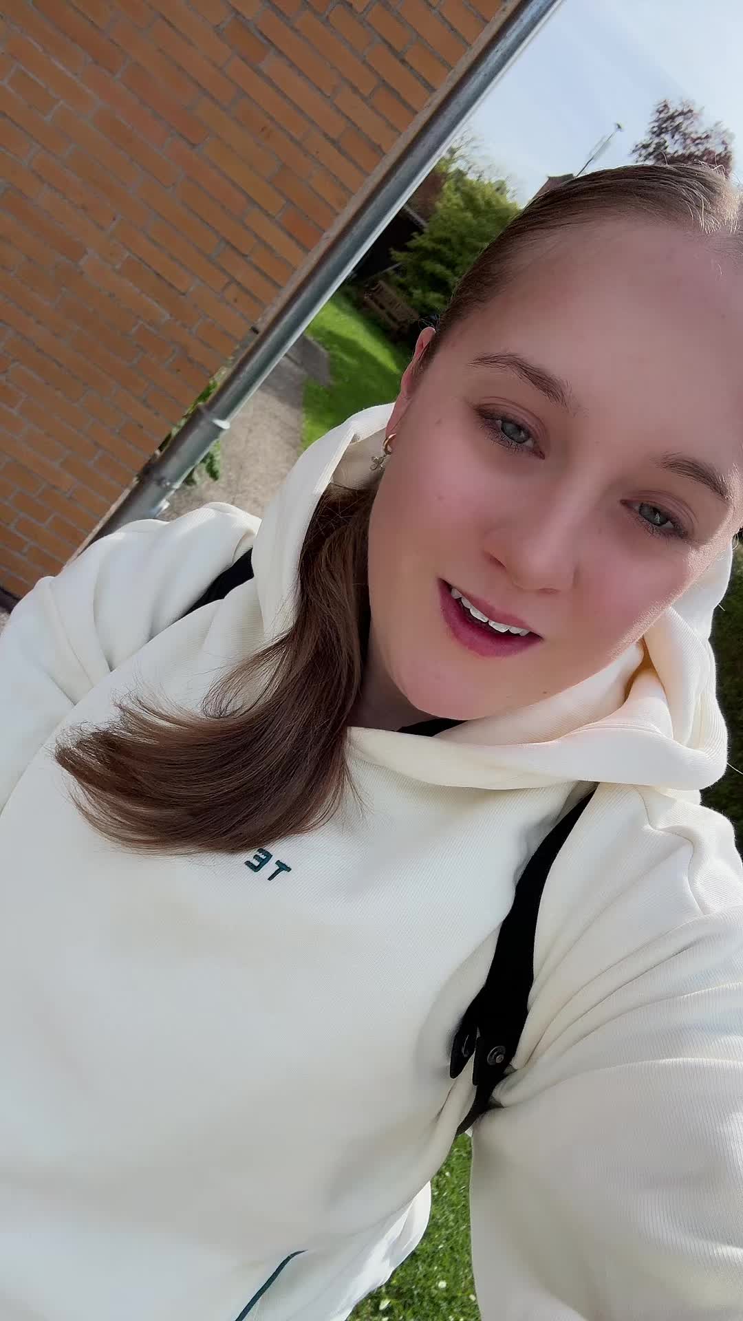 @ℒ𝒾𝓃𝒹𝓈ℯ𝓎 🇵🇰🇩🇪