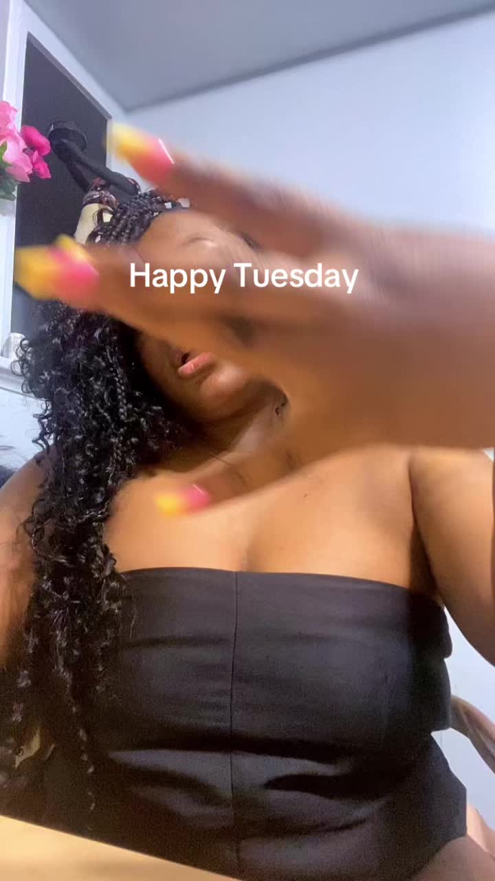 @ItslarvaMarva