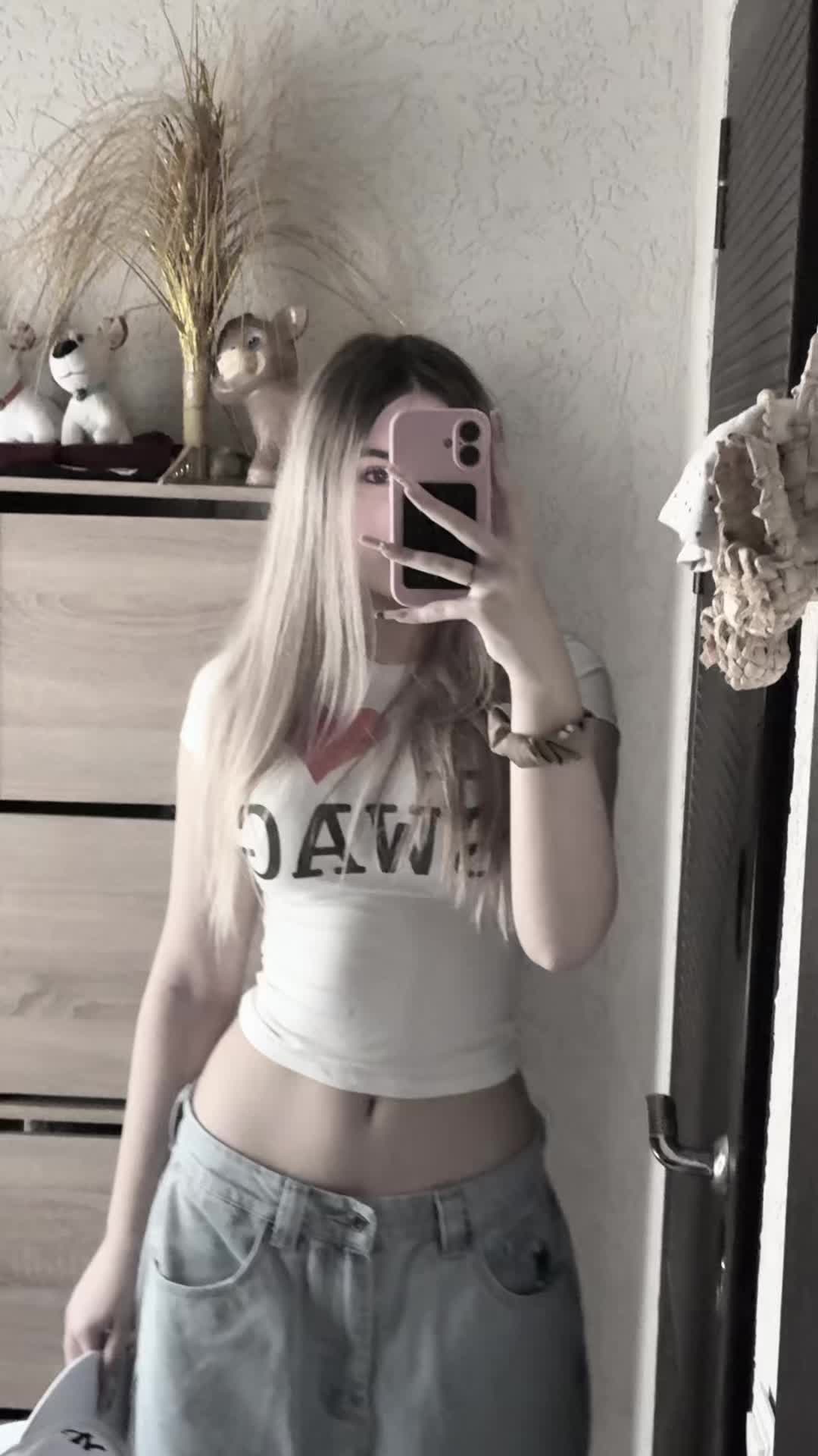@бледная