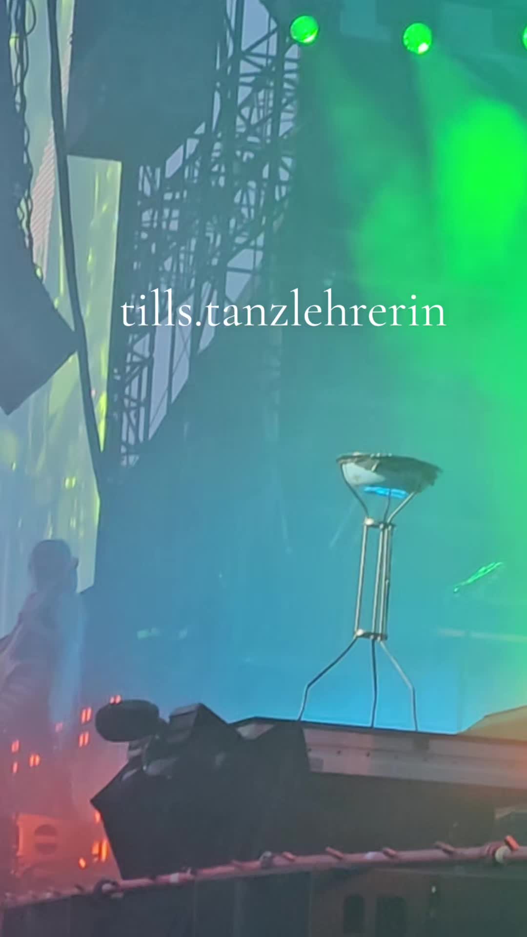 @Tills Tanzlehrerin