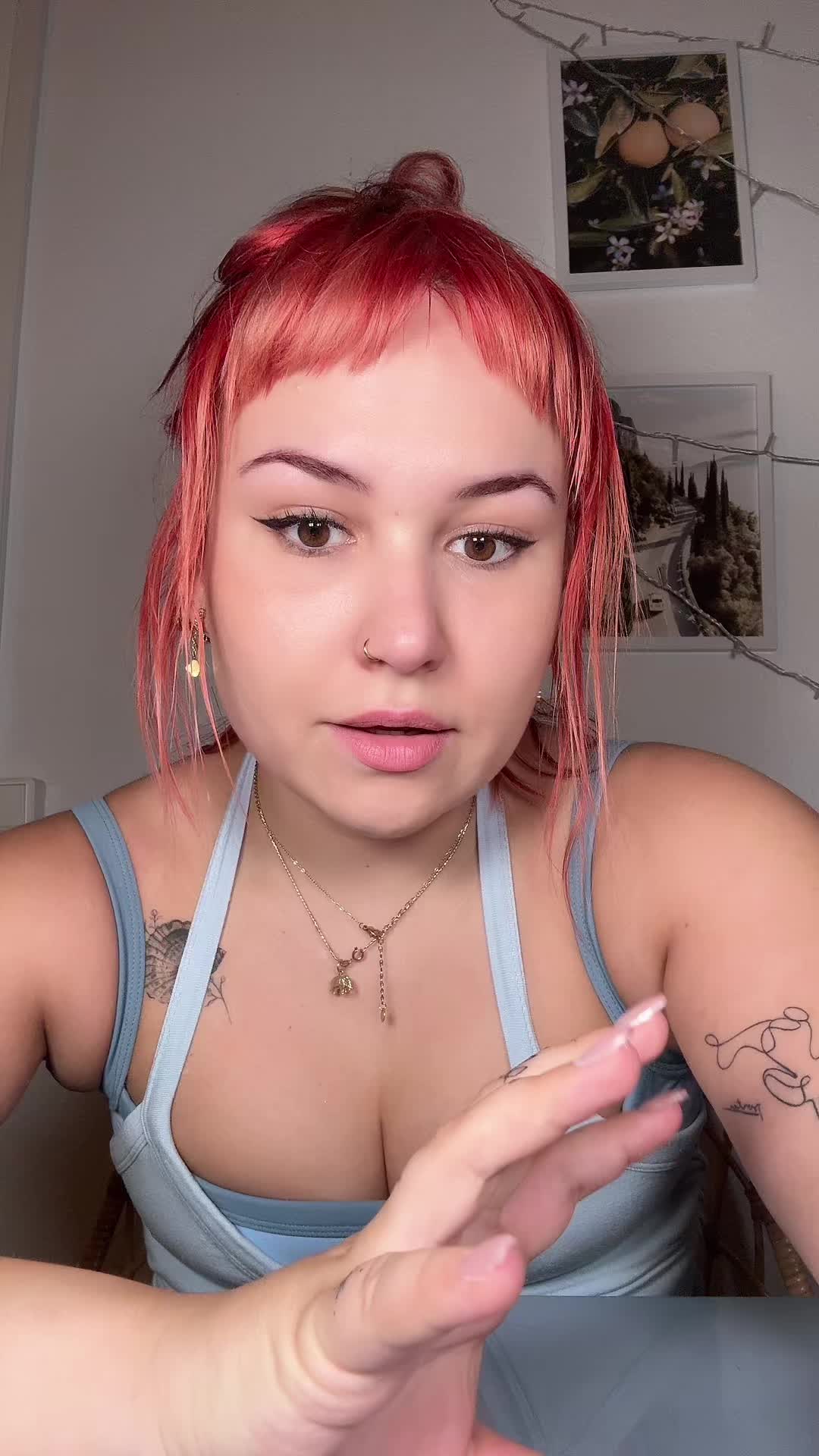 @laurassoberlife
