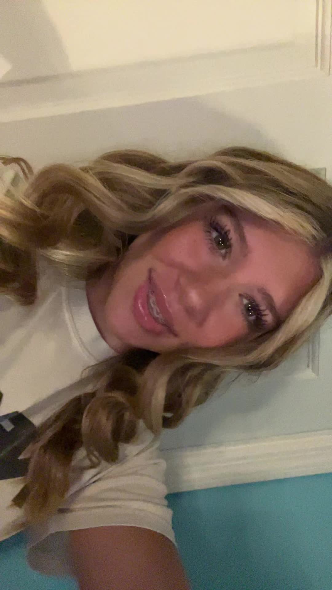 @Bella🦄