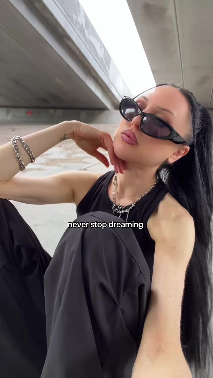 @LISA B