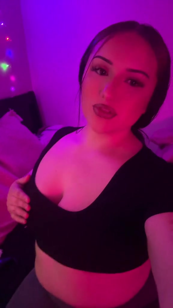 @Isabella