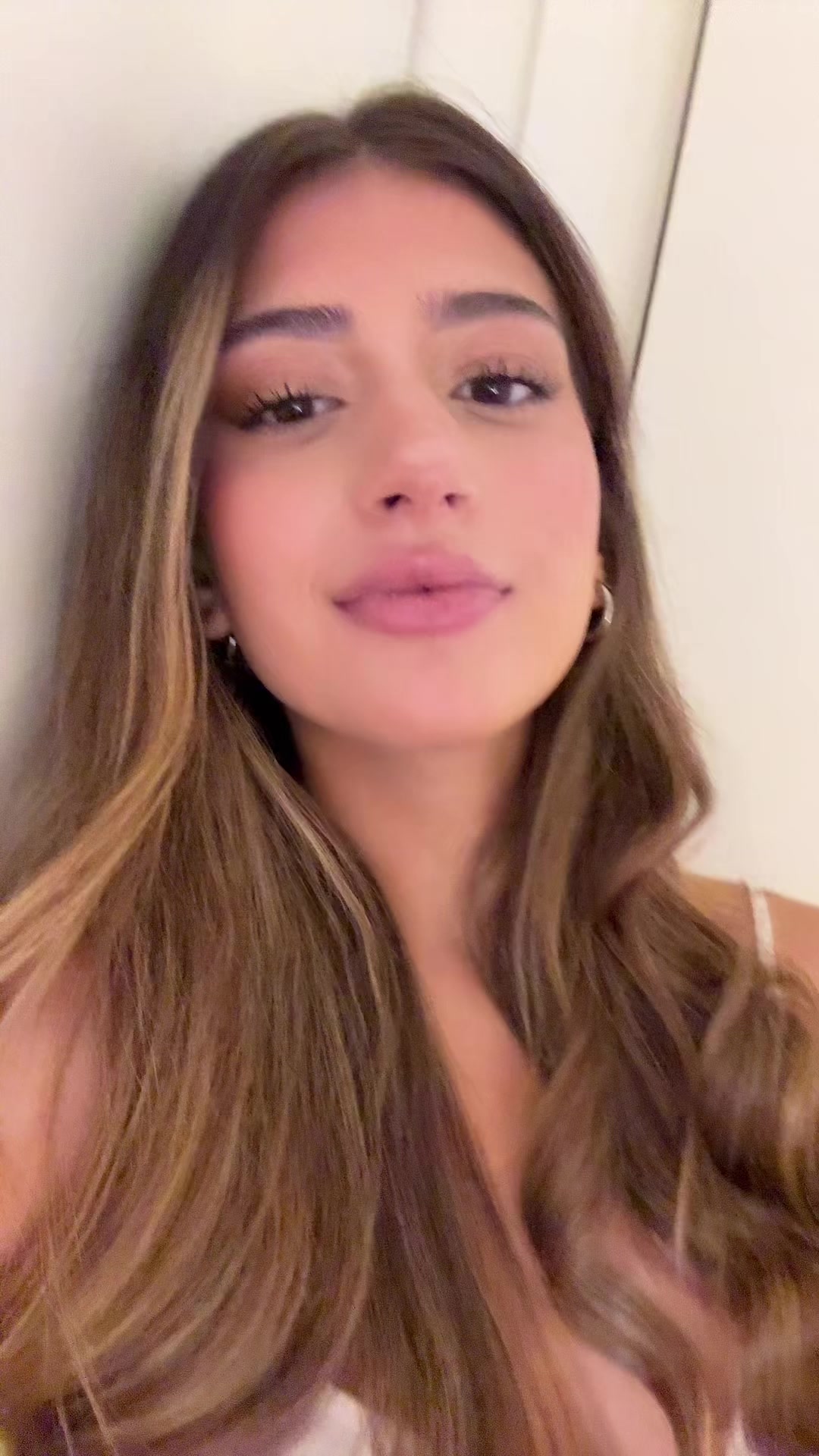 @𝐕