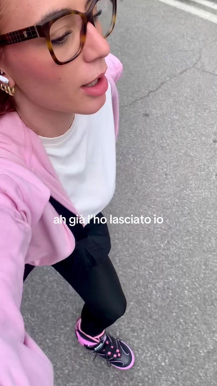 @Marti 🍒🪩🧸