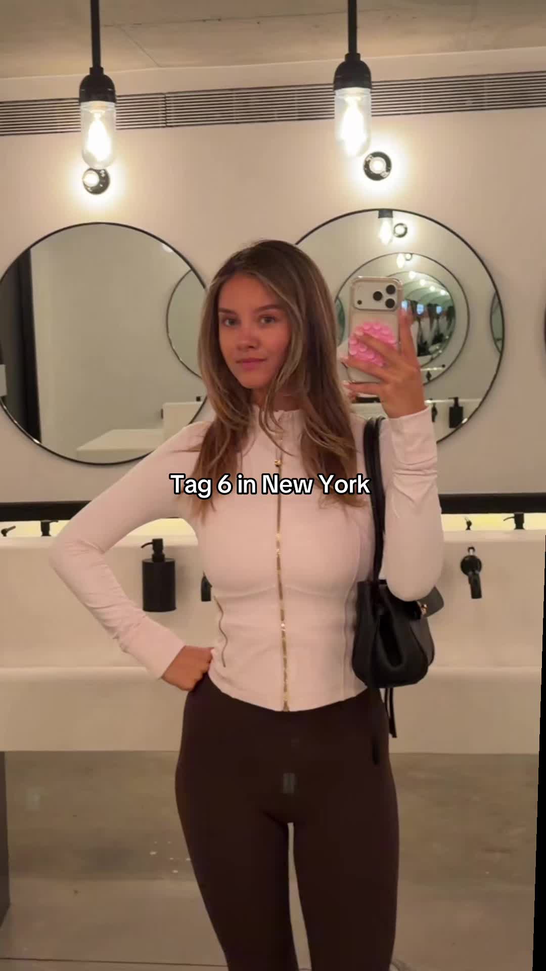 @nicolacavanis