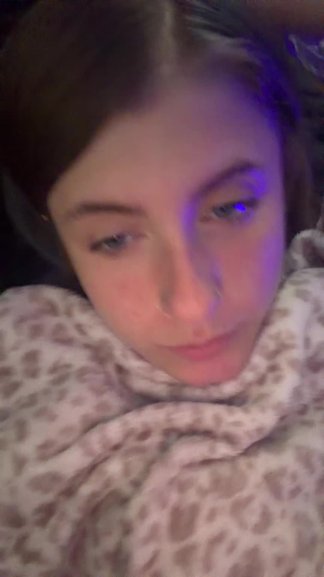 @Nyahhhhh🤍❤️💯😈
