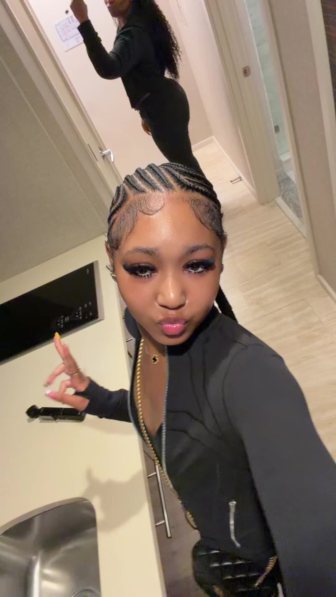 @vivi