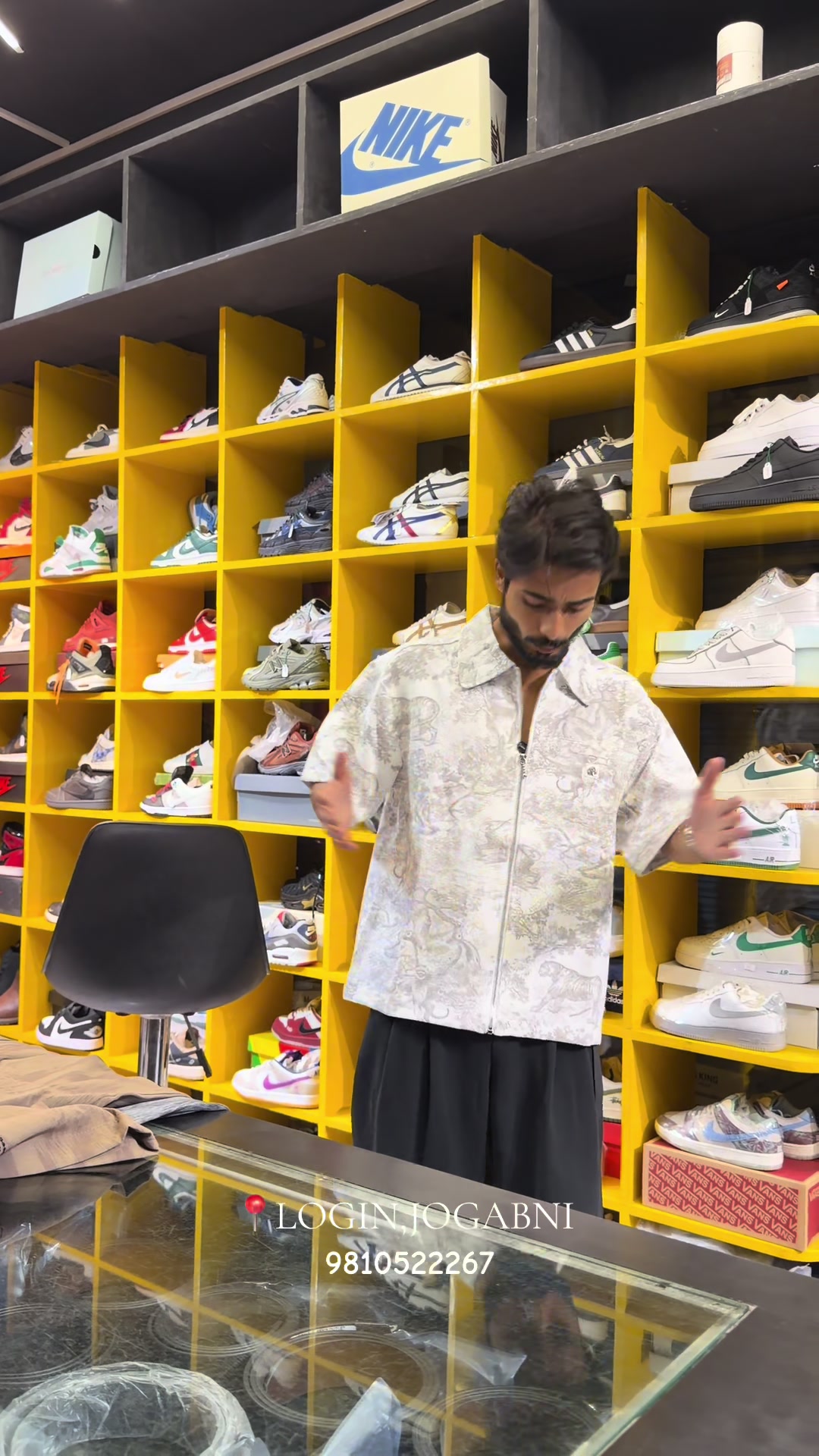@LOGIN THE MEN’S OUTLET