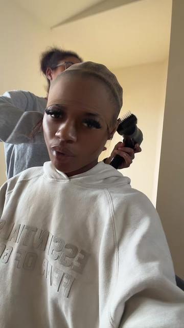 @Tayvi