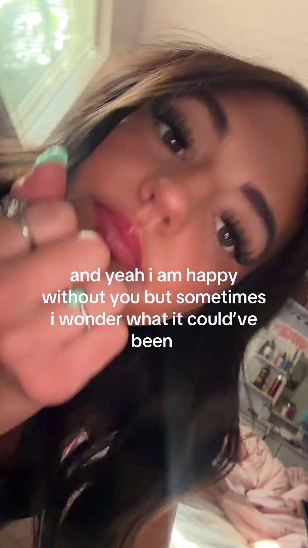 @🫐