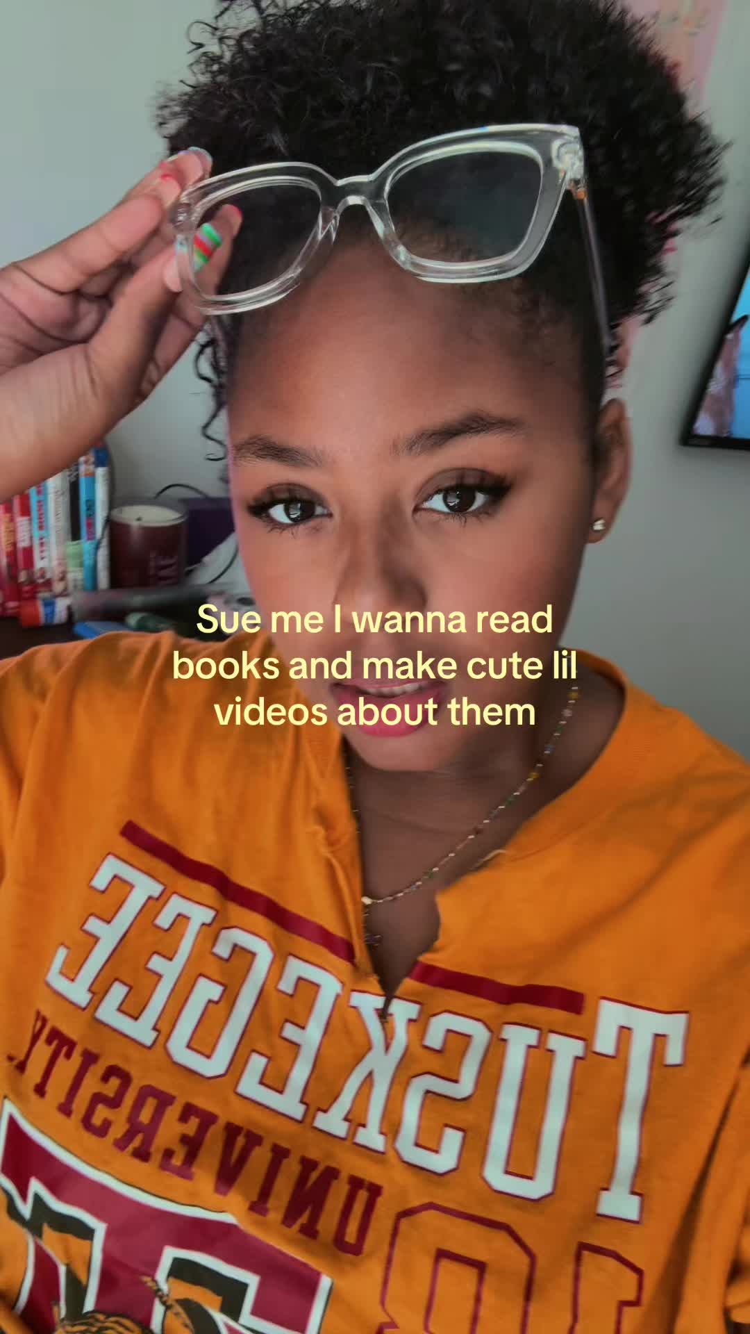@roxie ✮⋆˙📖