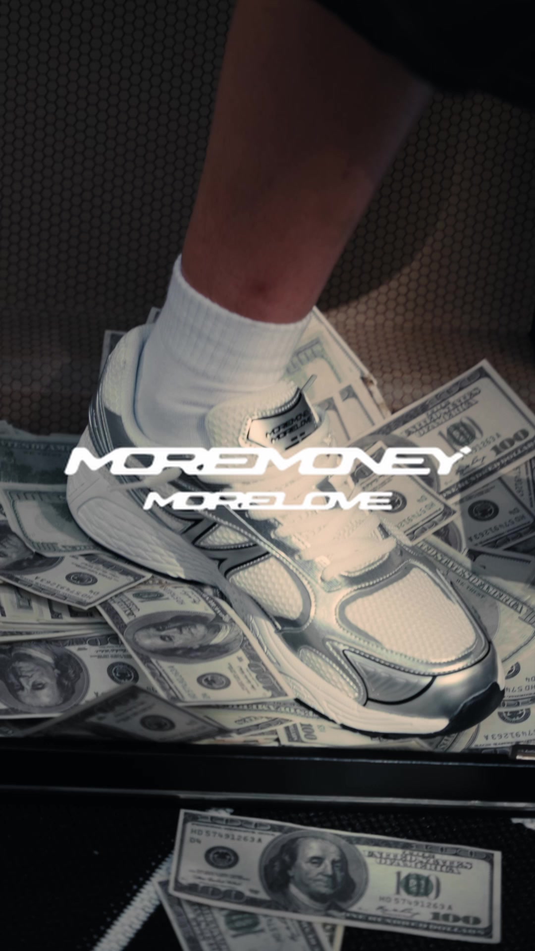 @MORE MONEY MORE LOVE