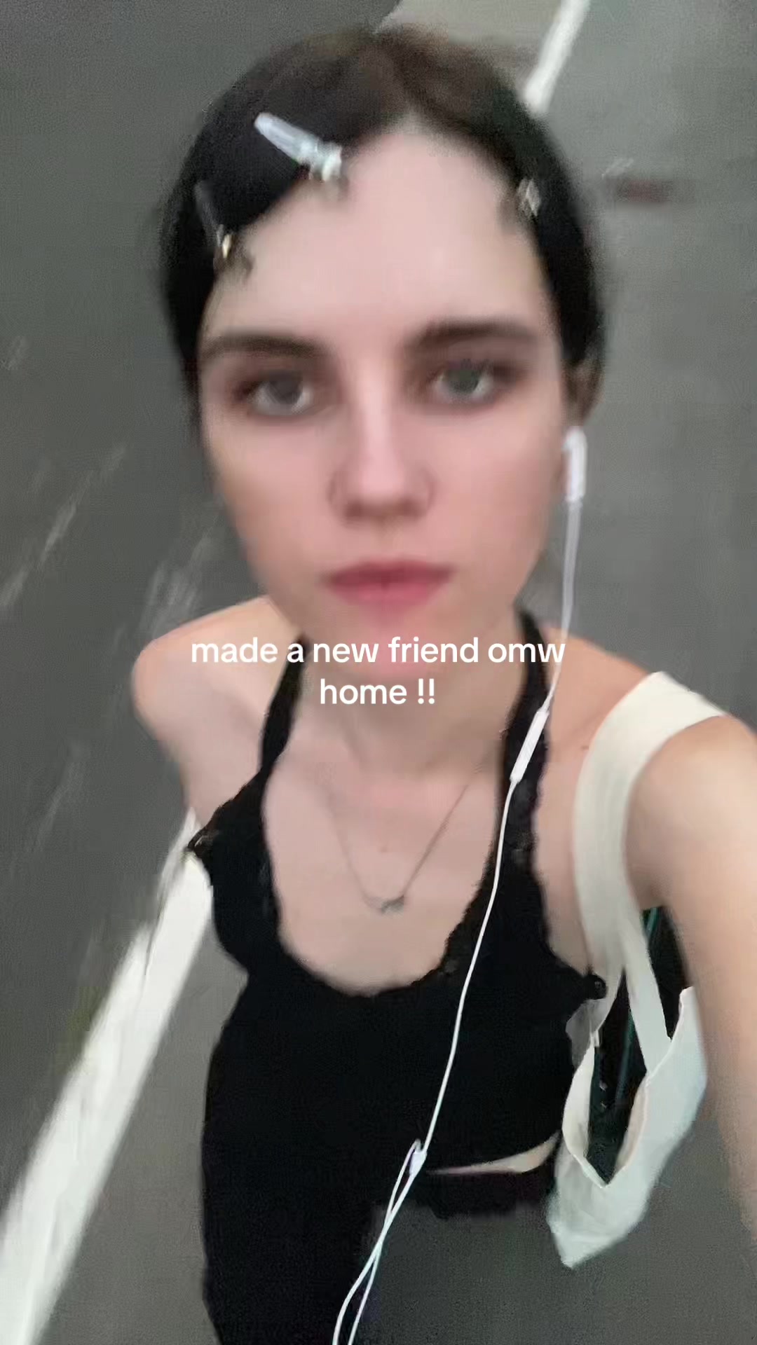 @sia ☾*・