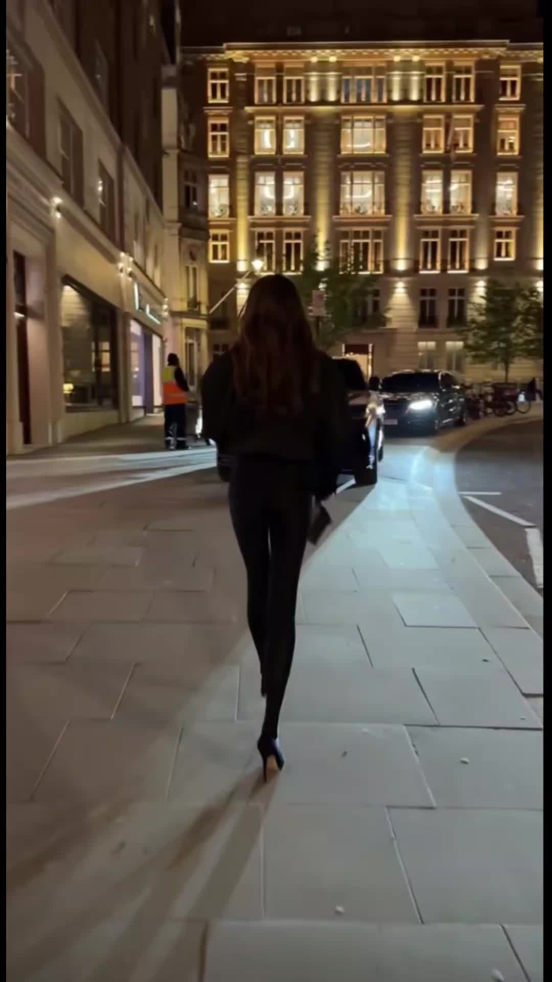 @Nina
