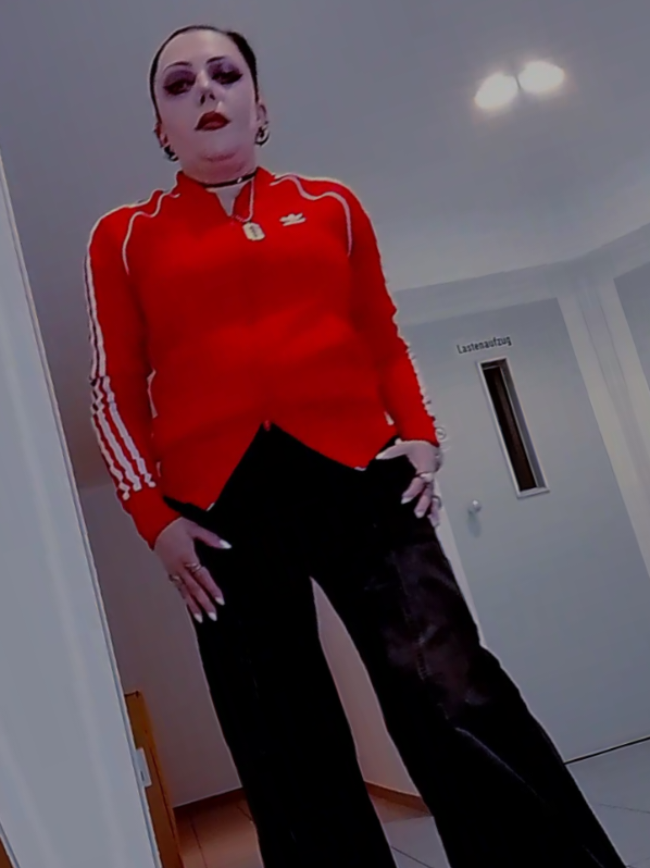 @𝔏𝔲𝔫𝔞 𝔖𝔥𝔶