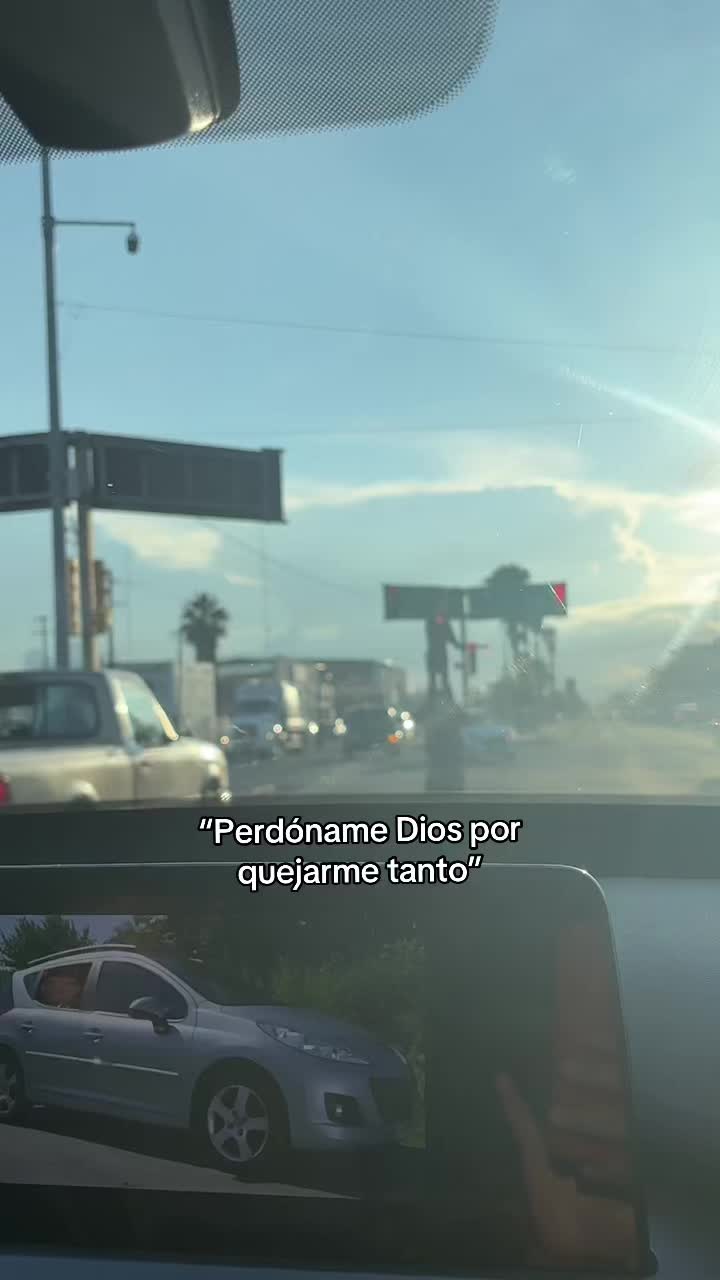 @𝒢