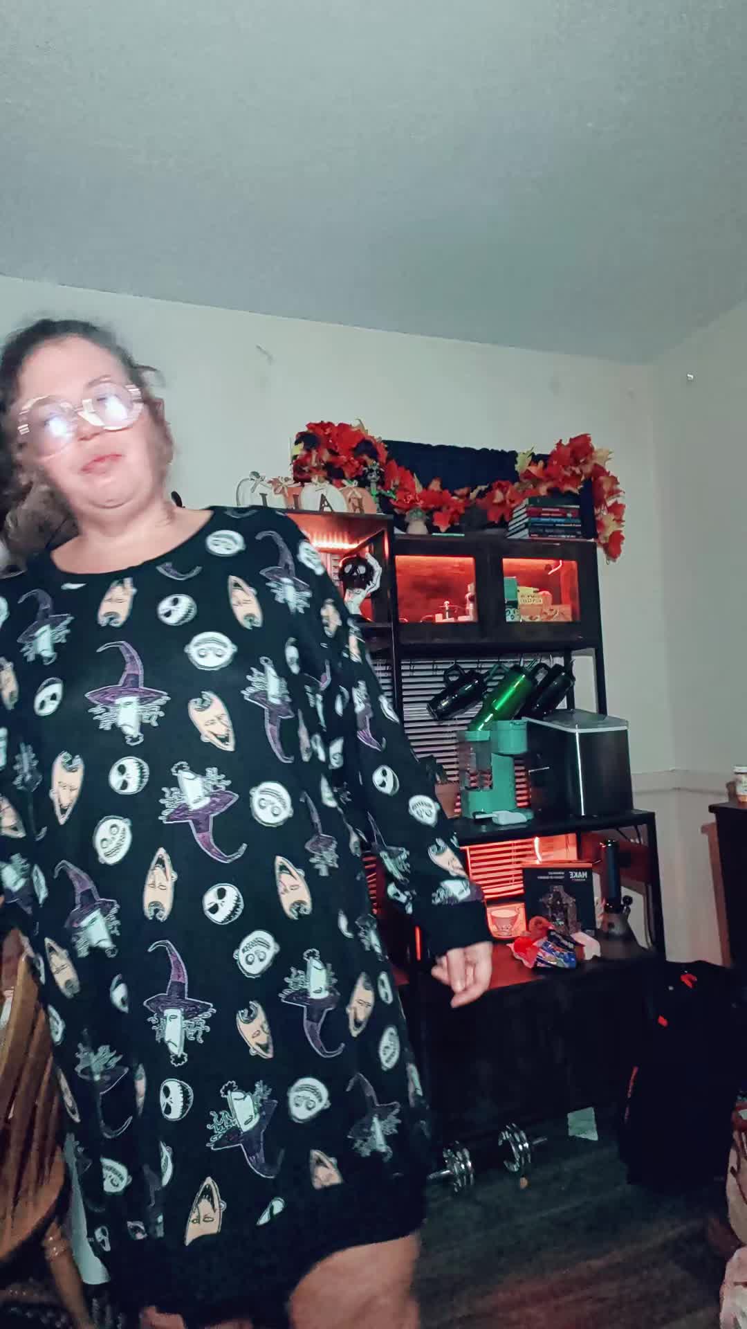 @Chellyissomewhere710