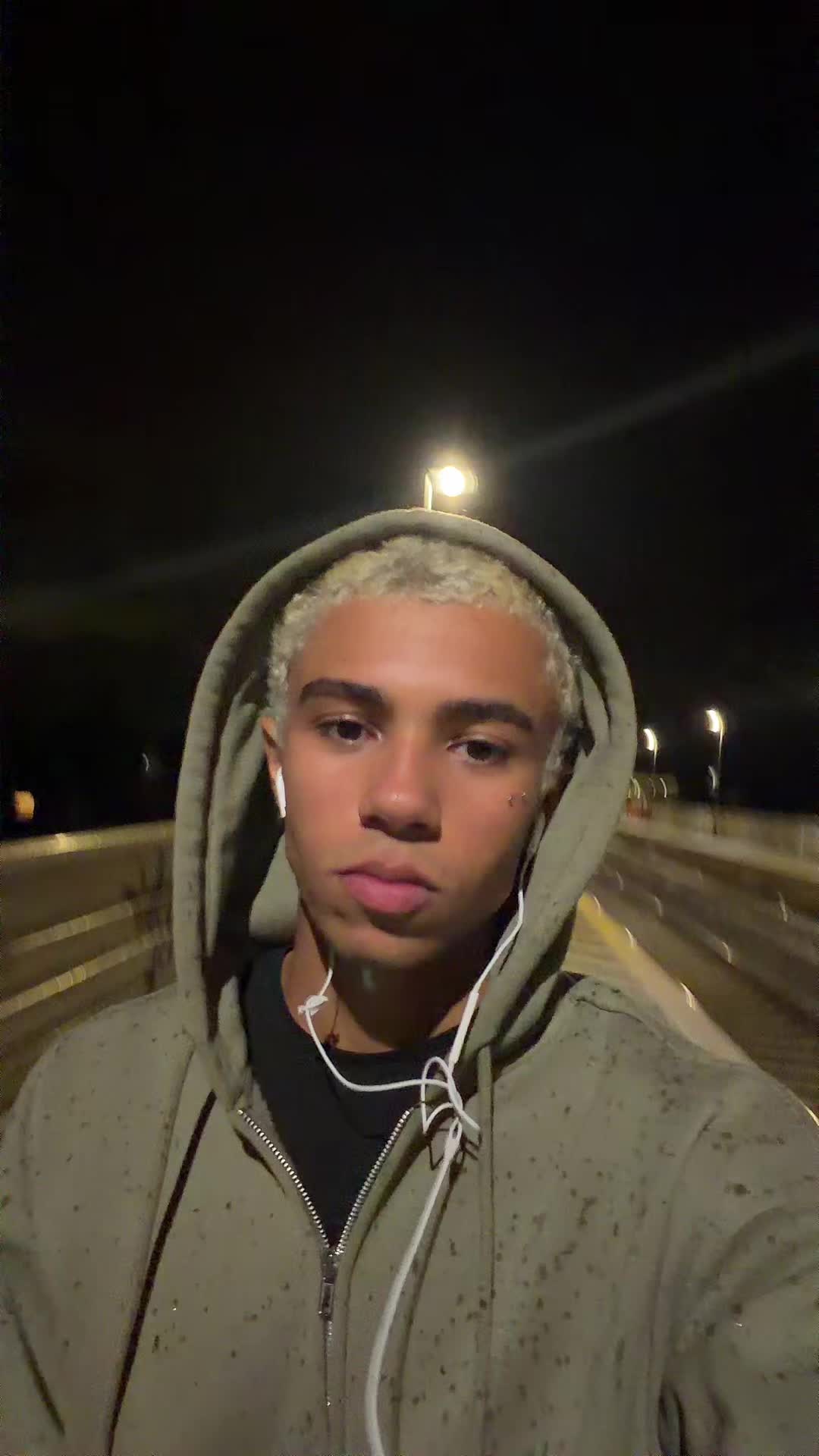 @Marlon