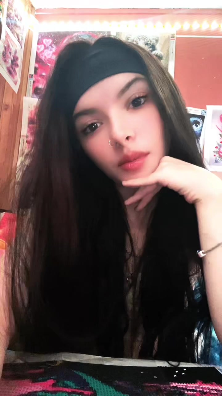 @MacieMai🦕