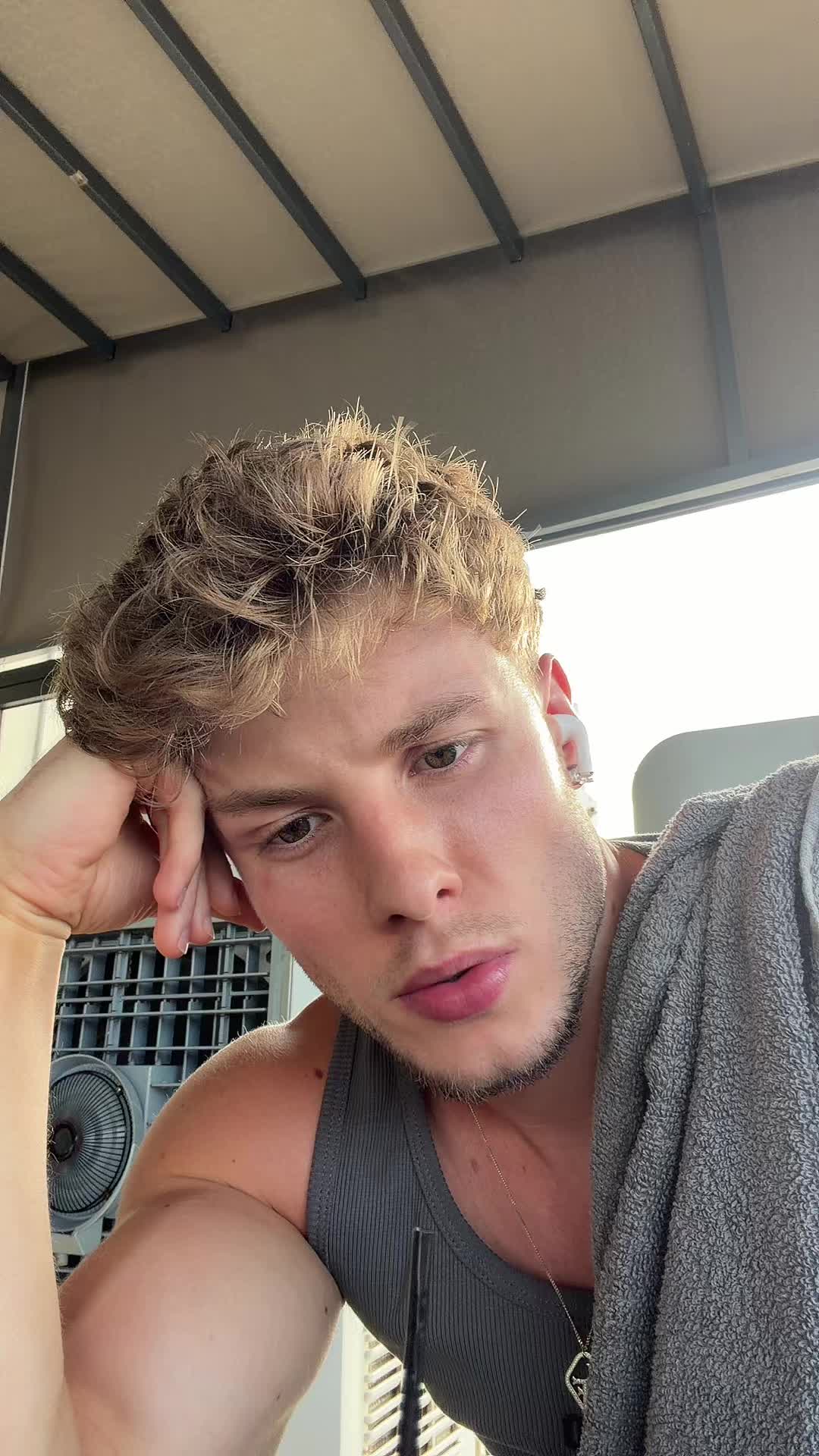 @Benjaminhilton