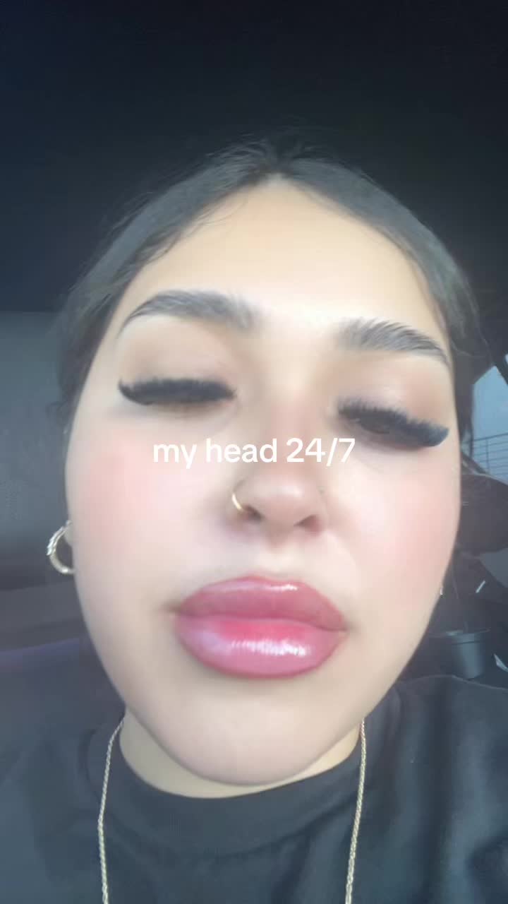 @juliannaaaᥫ᭡