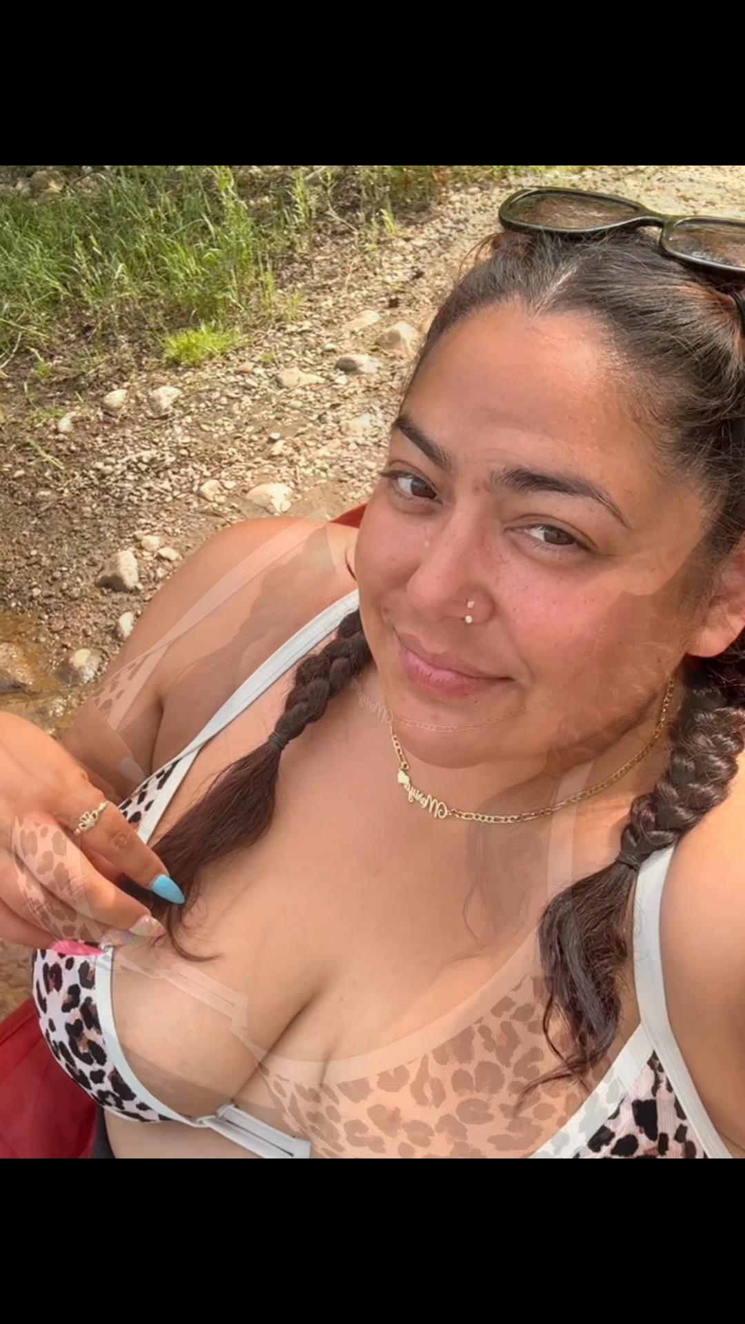 @Mari B