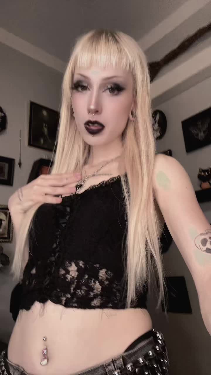 @♱ 𝔰𝔞𝔪𝔪𝔦𝔢 ♱