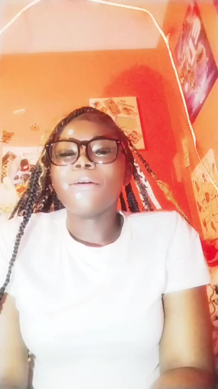 @prettybrownskin_Tay