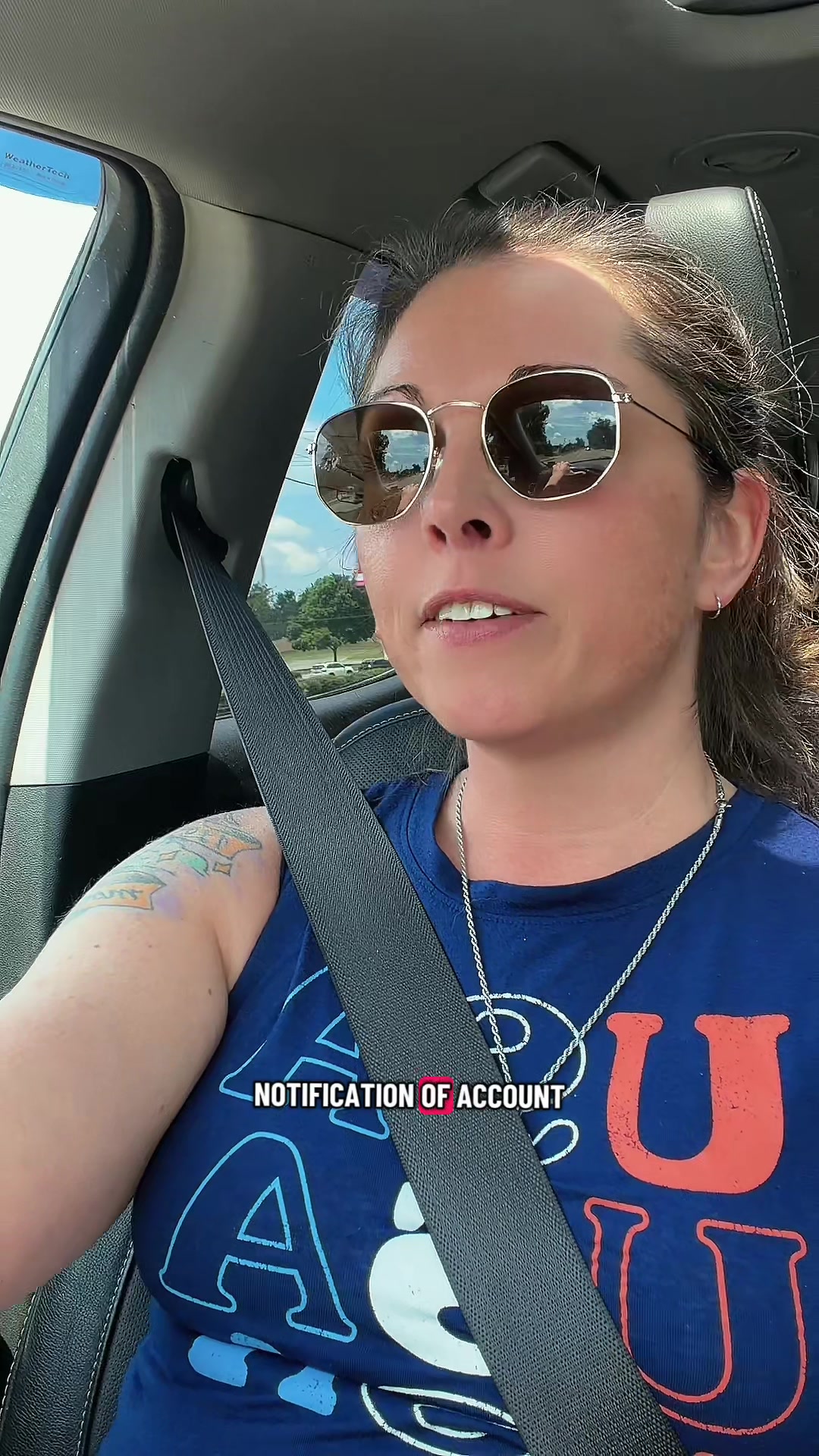 @momica_mama