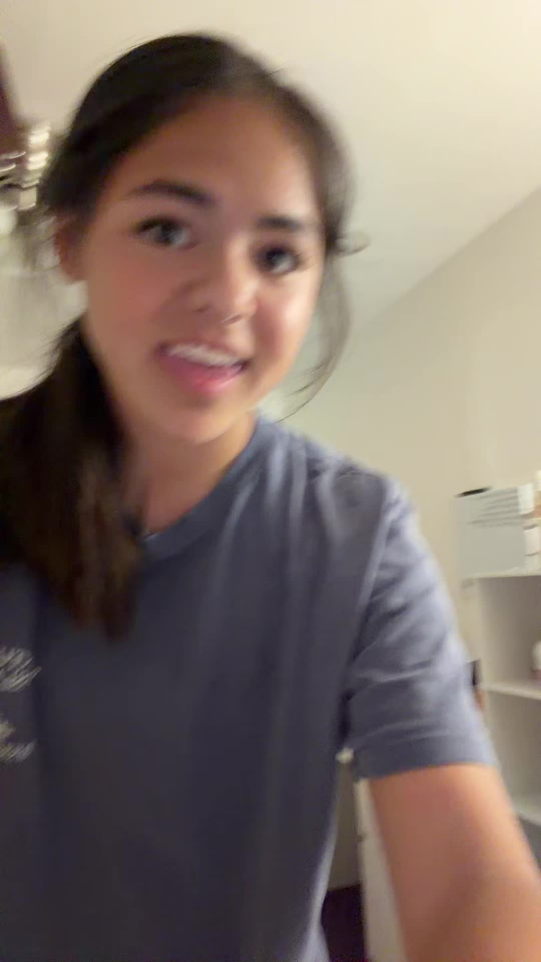@clarachickenfry