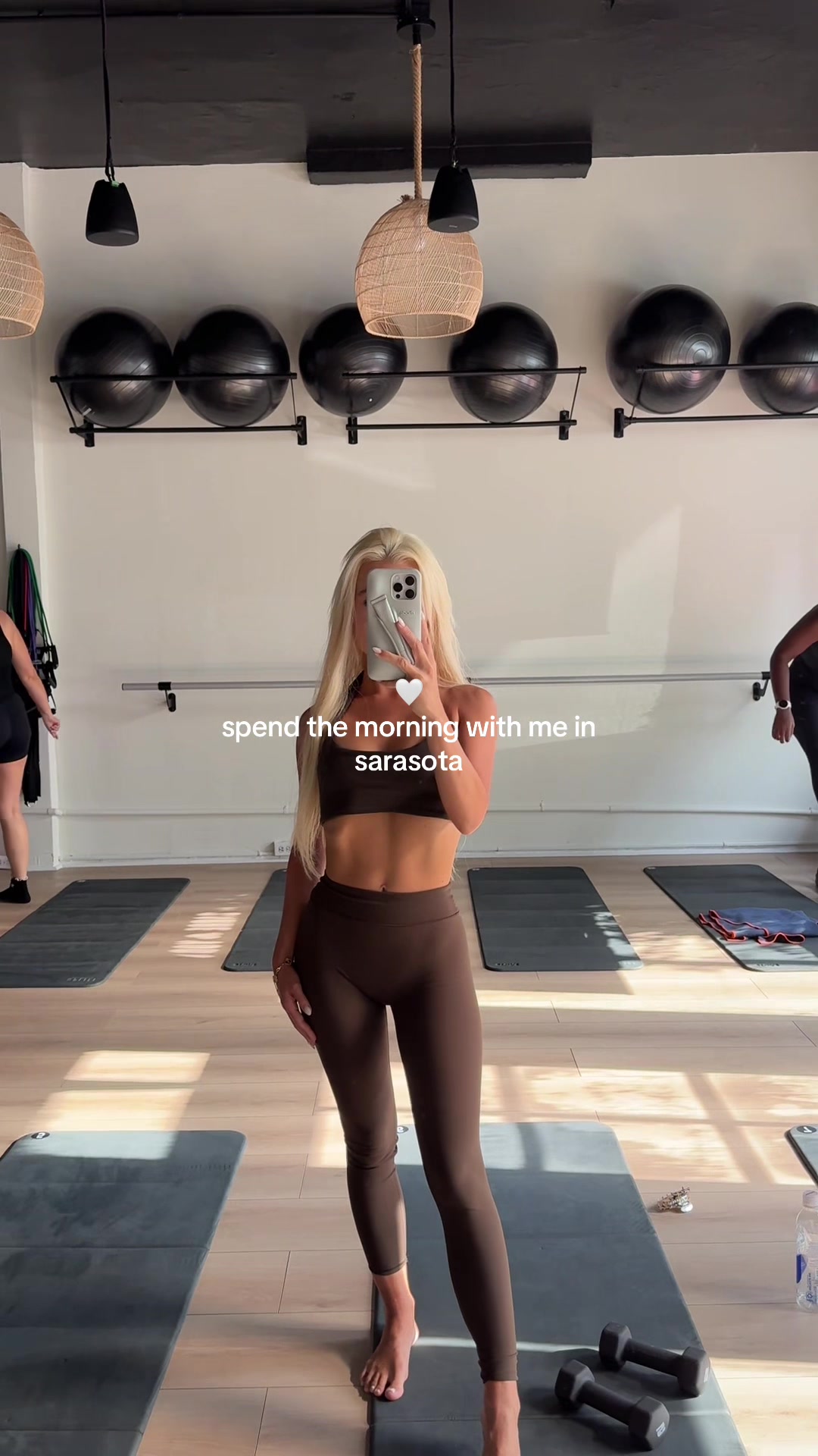 @taraalexandra_