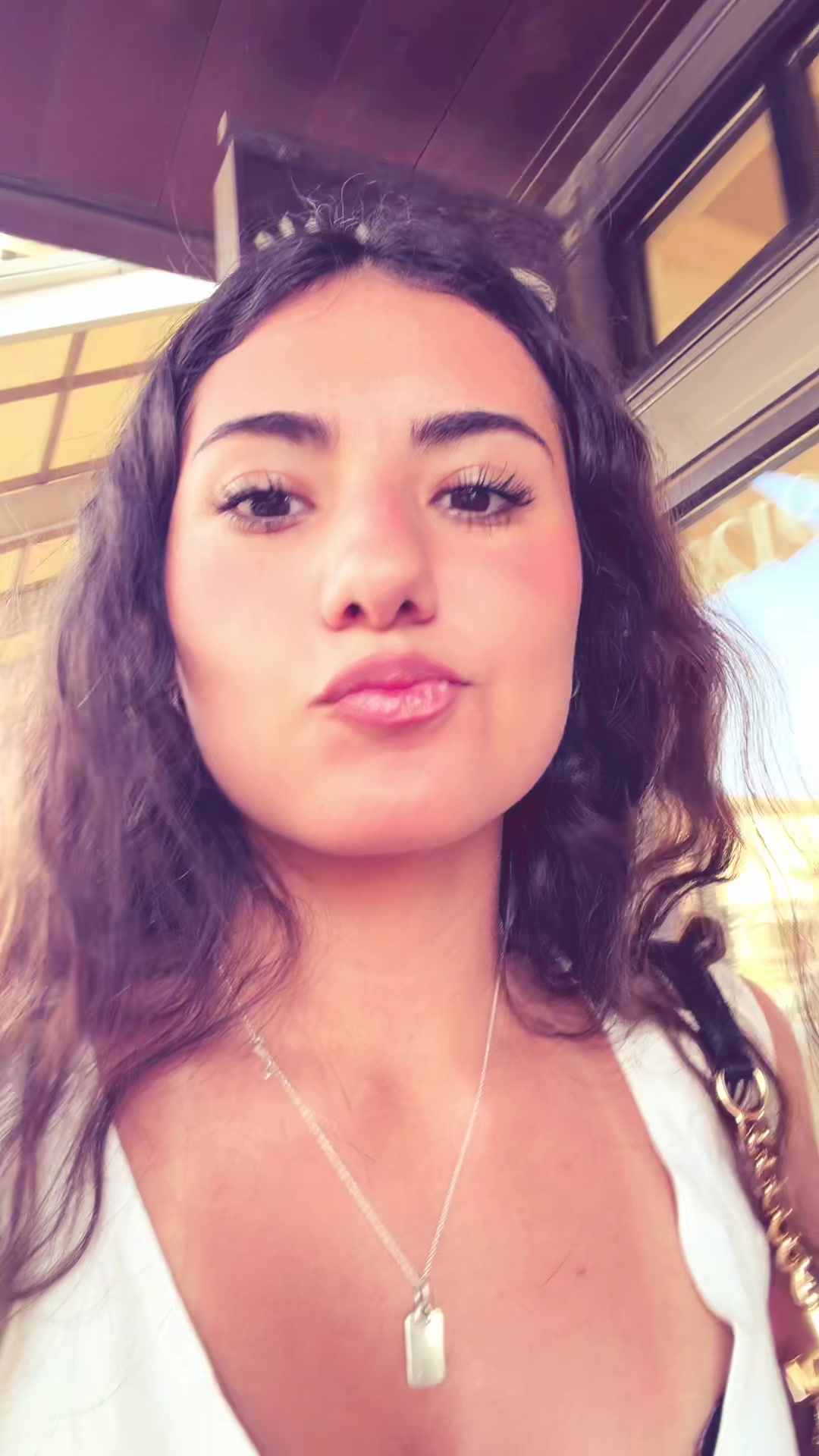 @ella