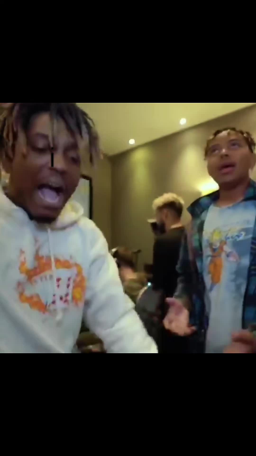@ᴠᴀᴜʟᴛ 9⁹9