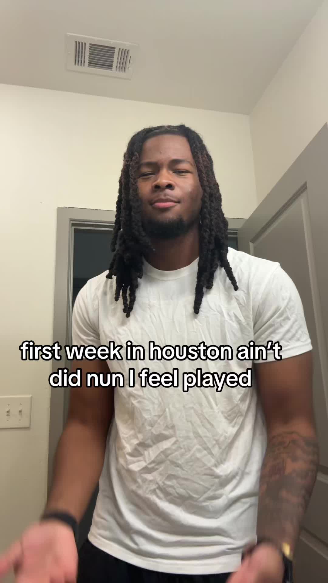 @⃟
