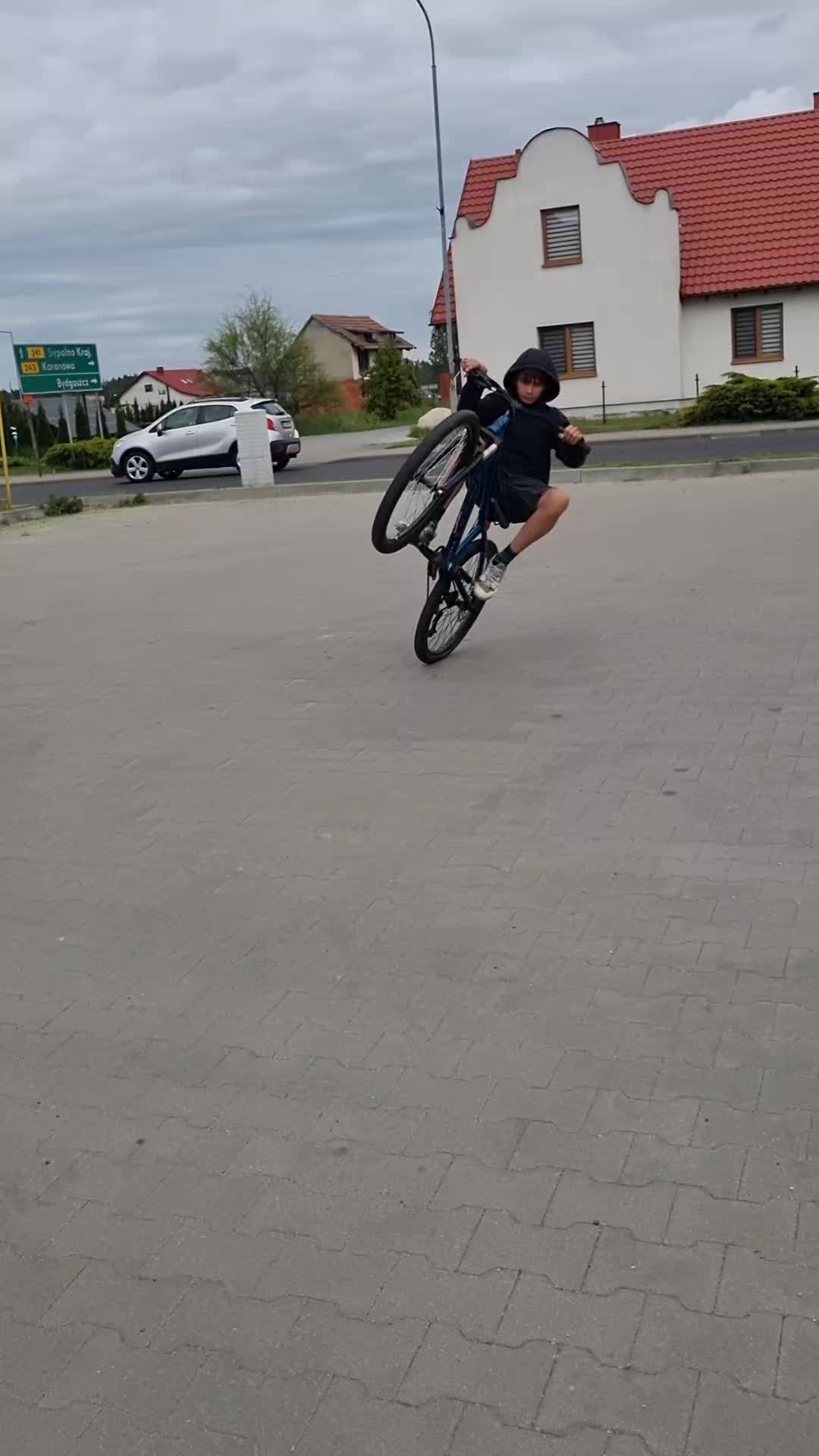 @wojtekstanter