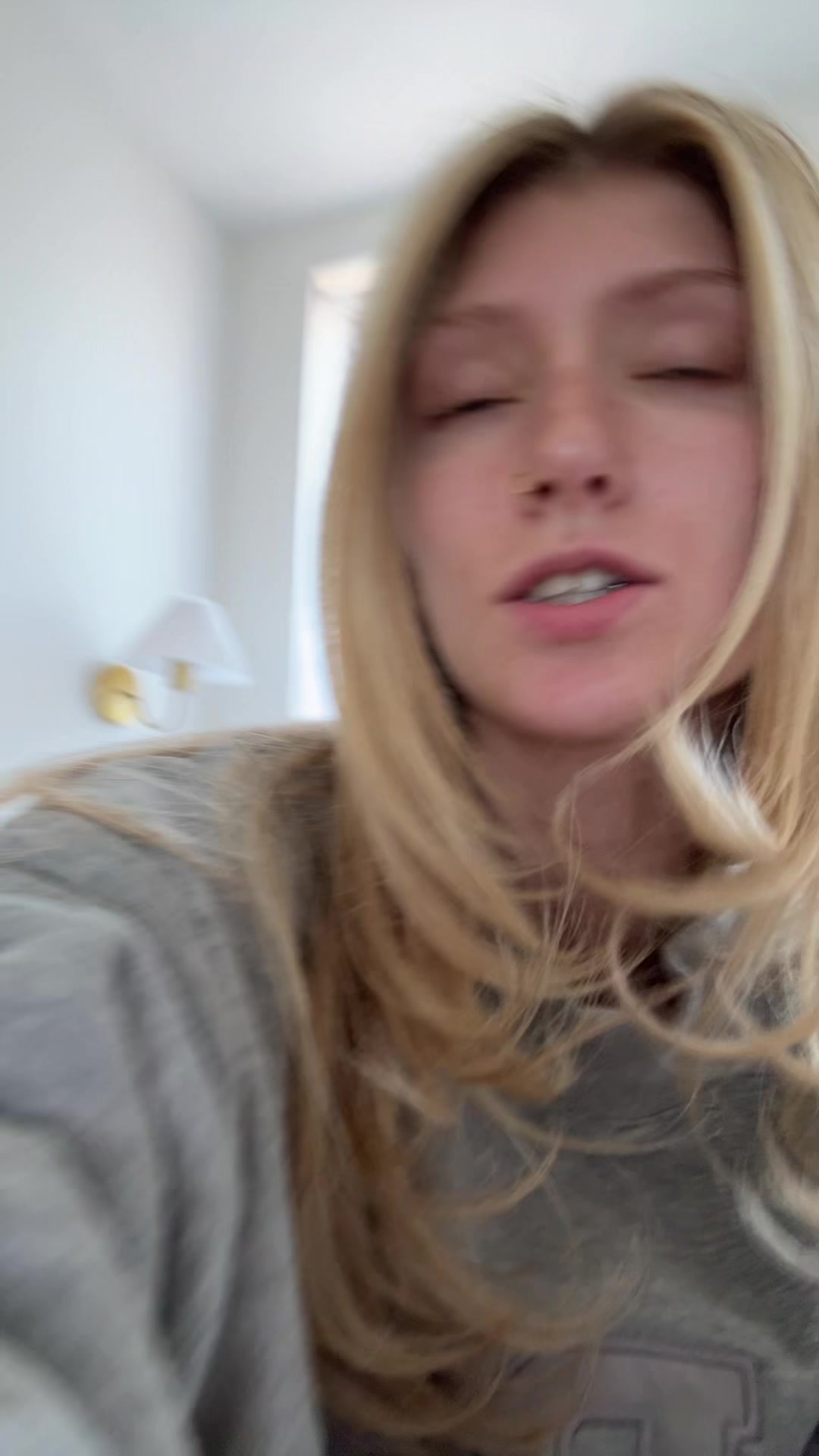 @caroline