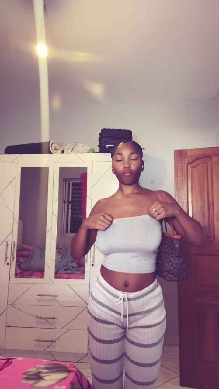 @carinagomes785