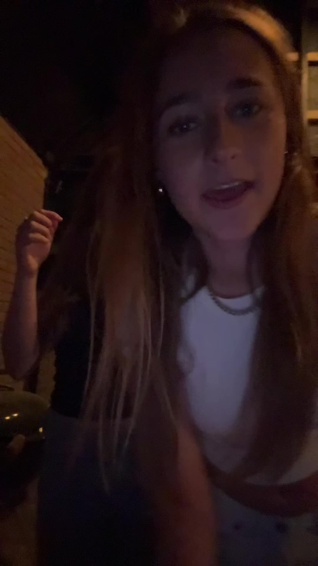 @𝙴