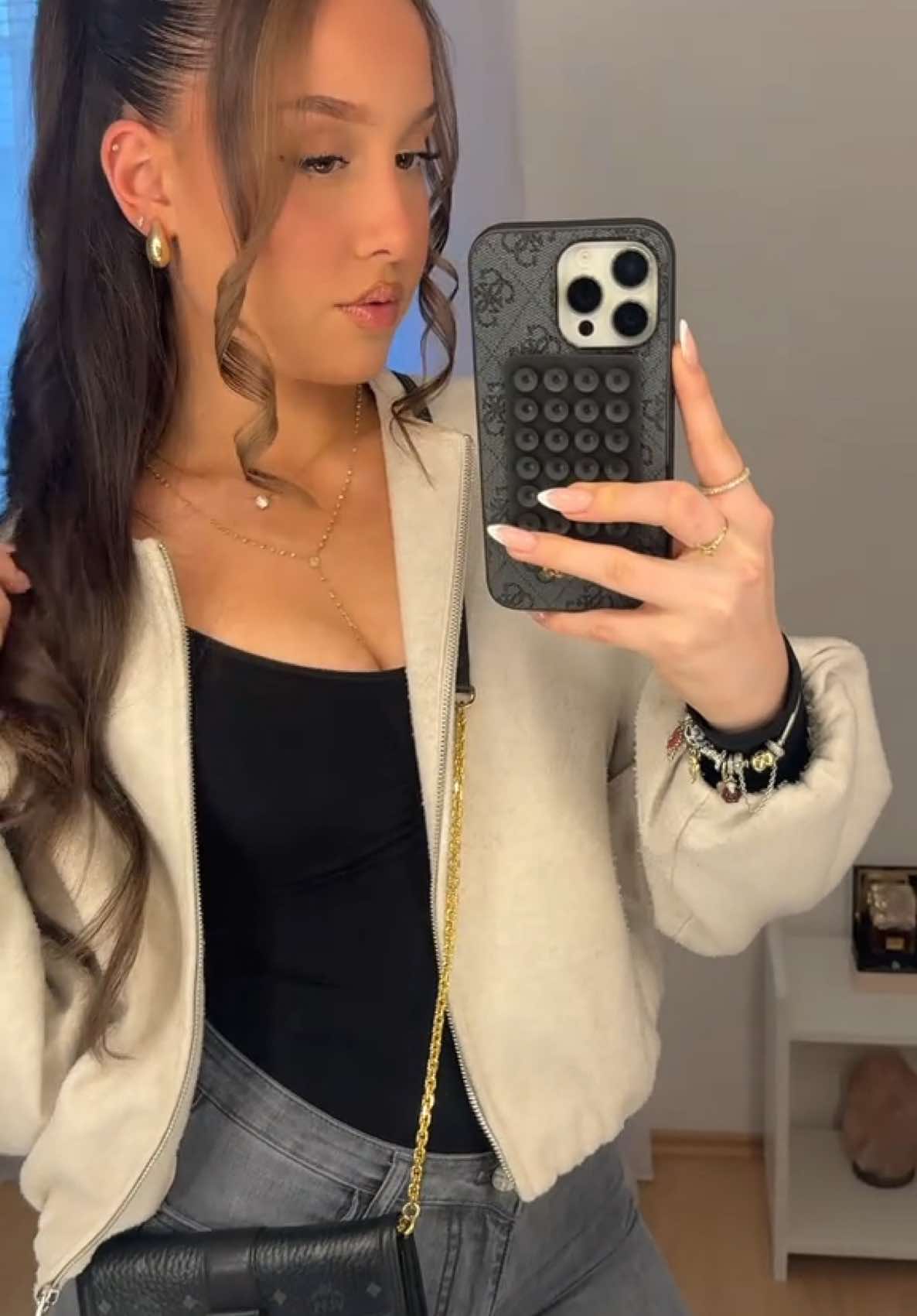 @Martina