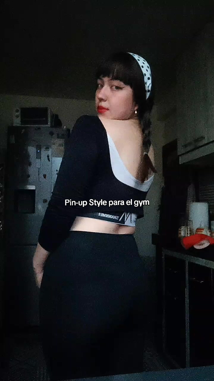 @StrawberryCake🇧🇴