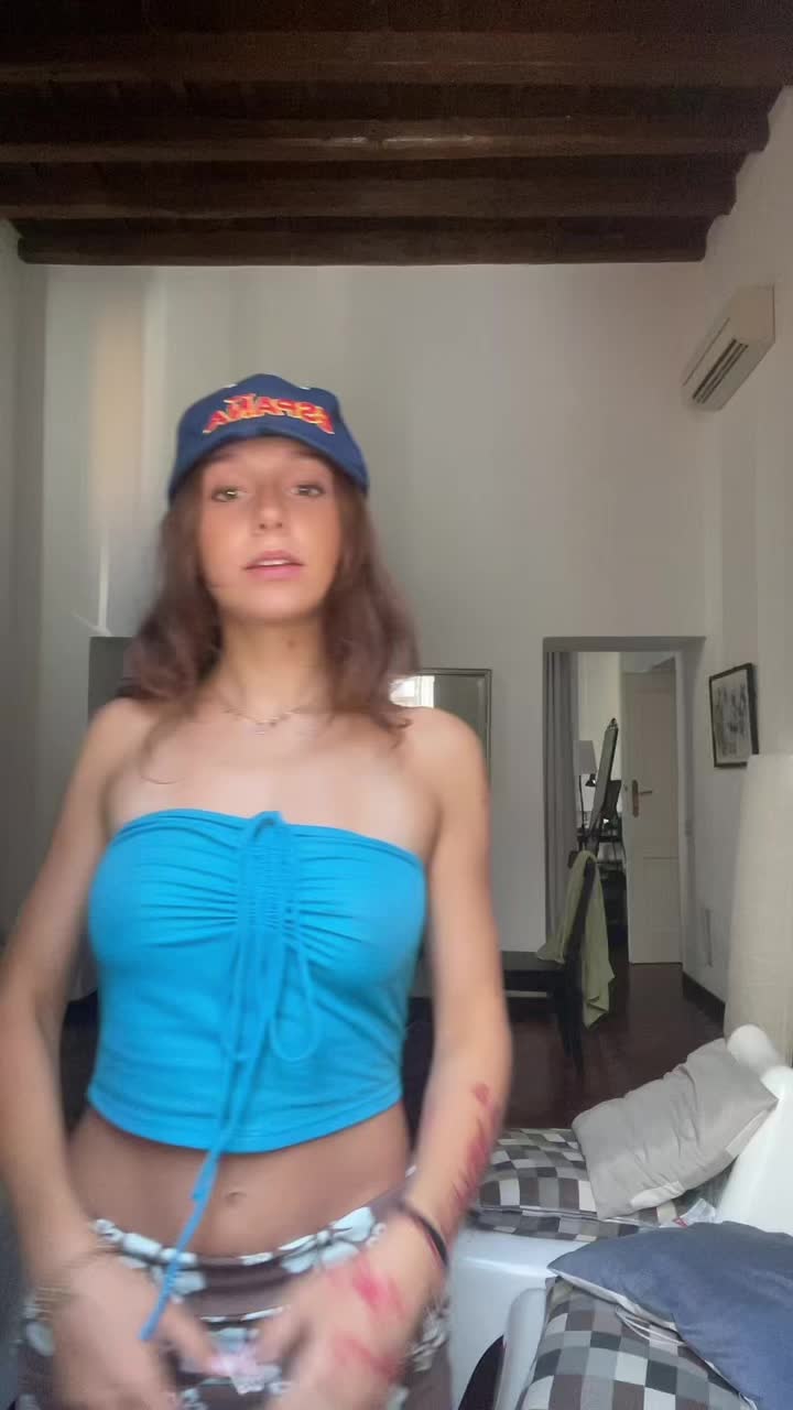 @✰