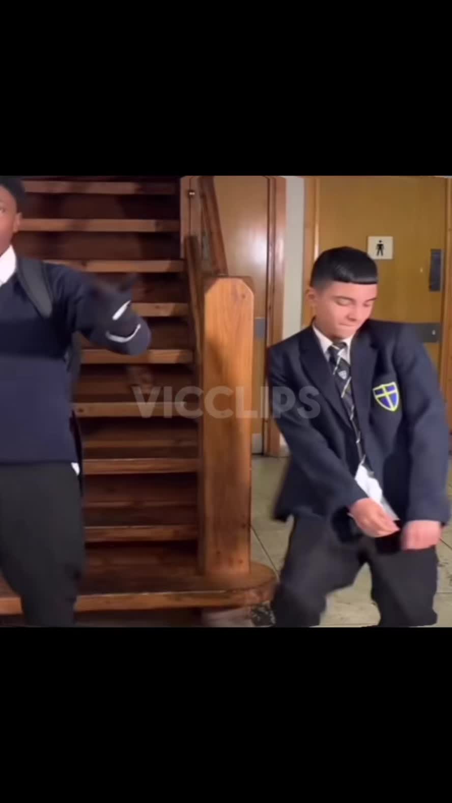 @𝗩𝗜𝗖🎱